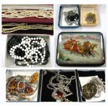 A small quantity of jewellery to include silver and amber jewellery, opal jewellery,