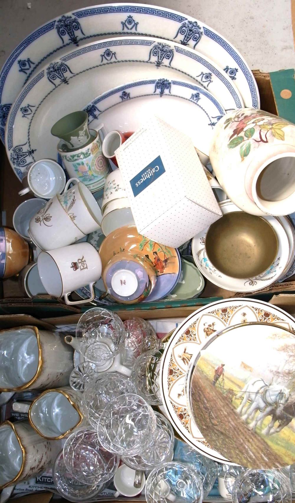 A quantity of ceramics to include Royal Doulton collectors plates, a childs miniature tea set,