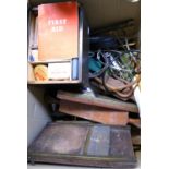 A good quantity of mid 20th century medical and pharmaceutical items to include a cased