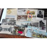 A quantity of postcards including European topographical,