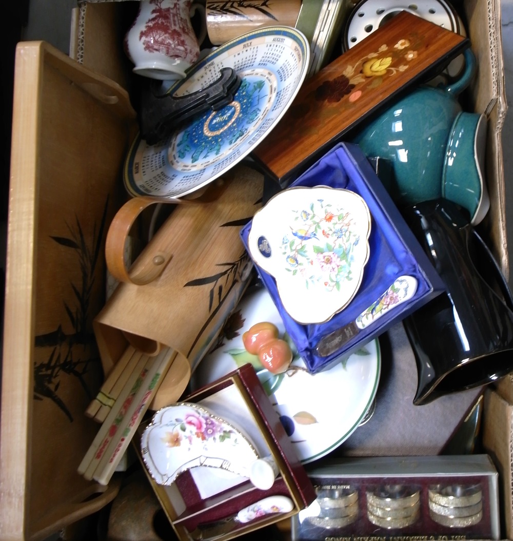 A quantity of ceramics to include Aynsley, Wedgwood, Royal Crown Derby etc.