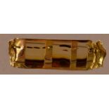 ANN O'DONNELL; a hallmarked 9ct gold and agate brooch, length 7.5cm.

Provenance: Purchased from