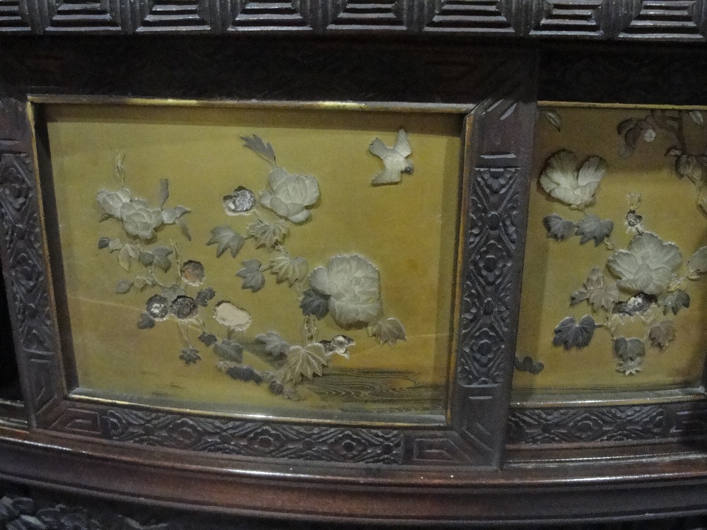 A Japanese Meiji period étagère with an arrangement of Shibayama style inlaid lacquered panels, in a - Image 4 of 5