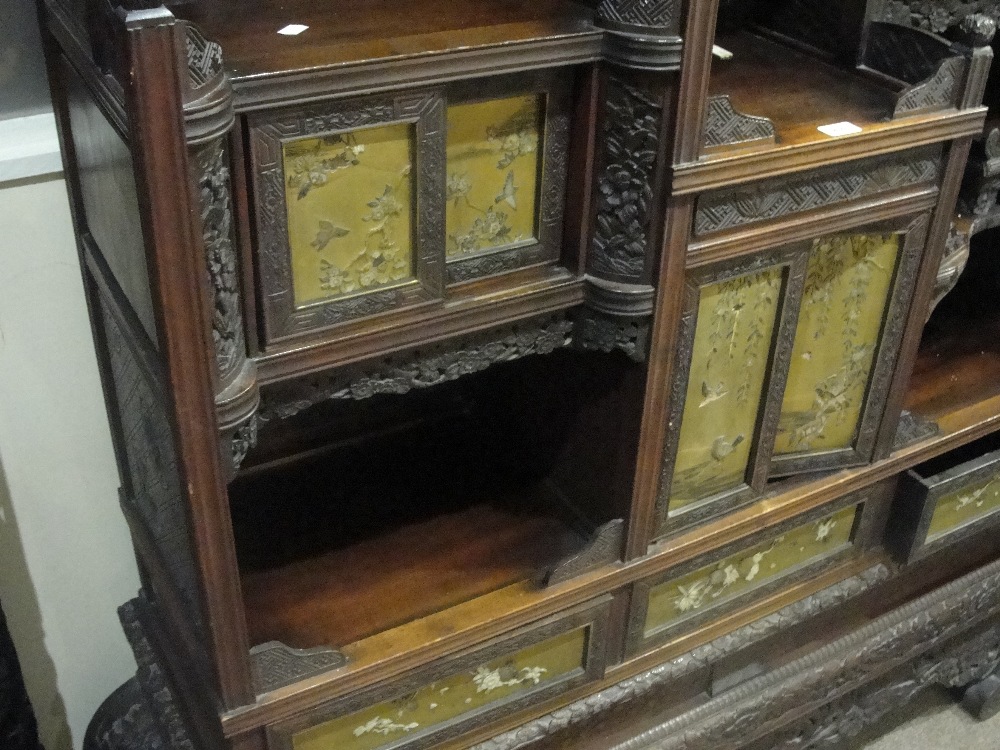 A Japanese Meiji period étagère with an arrangement of Shibayama style inlaid lacquered panels, in a - Image 5 of 5