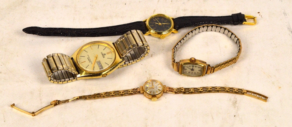 ROTARY; a lady's 9ct gold wristwatch, the circular dial set with gold batons,