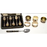 A cased set of six George V hallmarked silver tea spoons, Sheffield 1926,