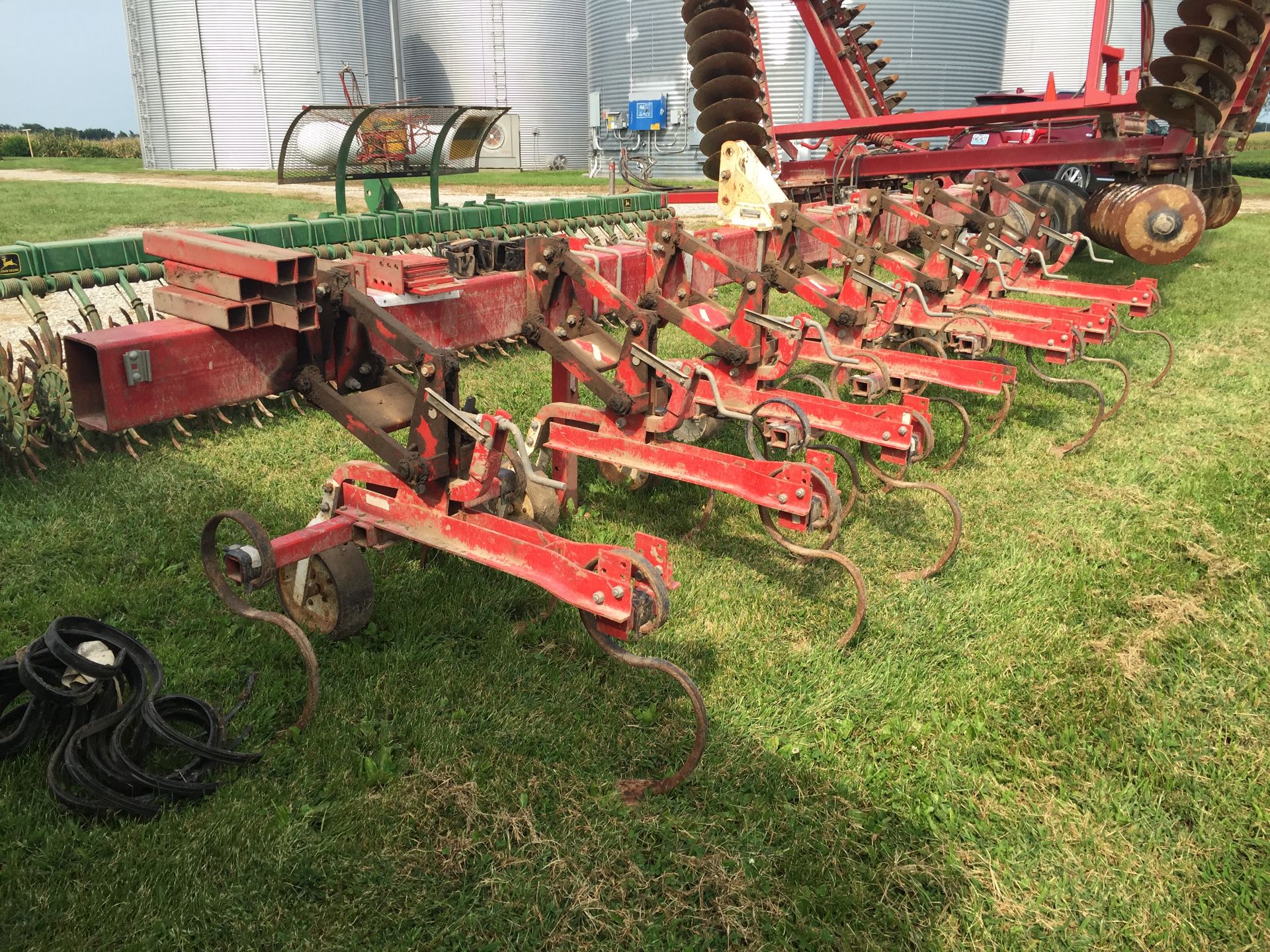 Noble 6 Row 30 Inch or 11 Row 15 Inch Cultivator - Image 2 of 7