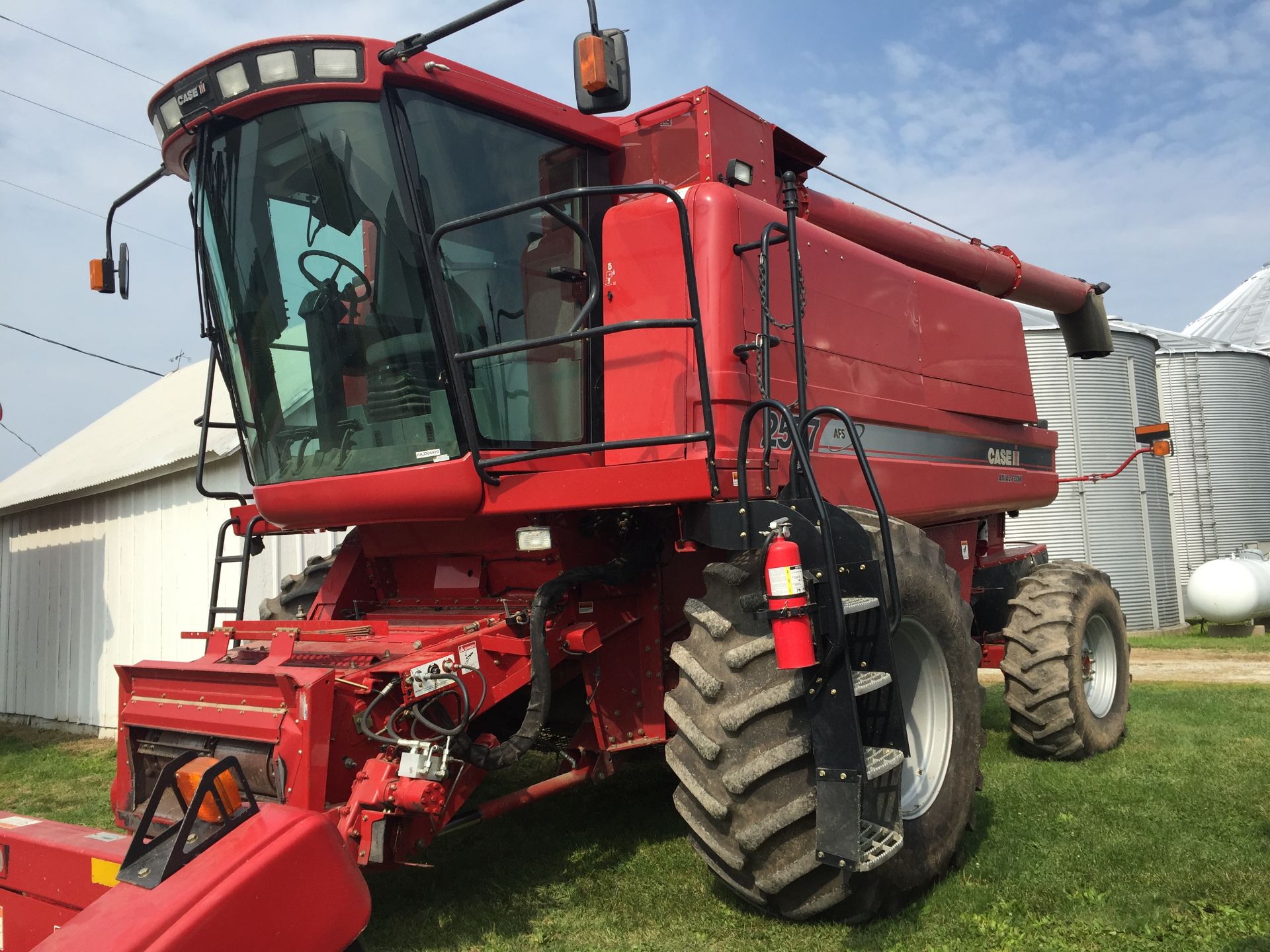 Case IH 2577, S/N HAJ304970, RWA, 1147 Eng. Hrs, 783 Sep. Hrs, Yield Monitor, 30.5x32 Tires, 18.4x26