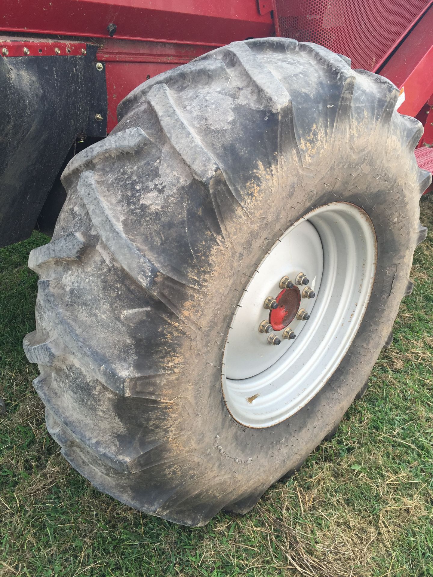 Case IH 2577, S/N HAJ304970, RWA, 1147 Eng. Hrs, 783 Sep. Hrs, Yield Monitor, 30.5x32 Tires, 18.4x26 - Image 5 of 13