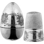 Fingerhut-Ei Um 1900. Silber. Eiförmige Dose mit Schraubverschluss und gravierter Ornamentik.