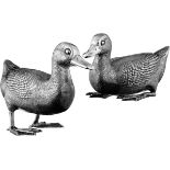 Paar Zierfiguren "Enten" Italien 2. Hälfte 20. Jh. Silber gegossen, ziseliert. Im Stand punziert.