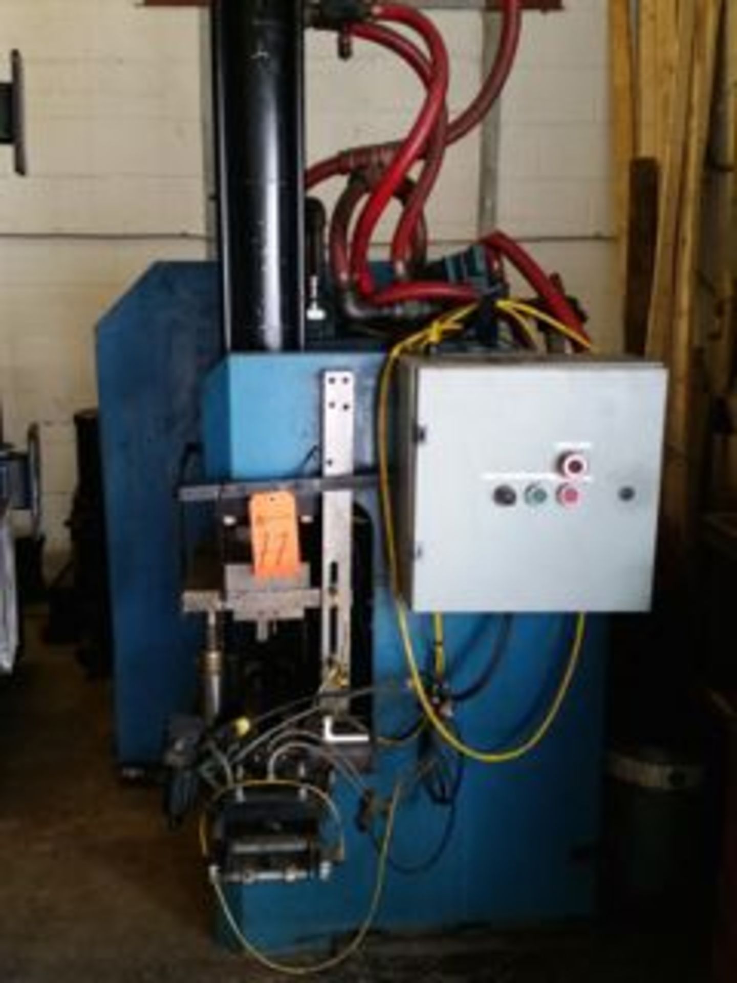 Power product 30 Ton air over hydraulic press with control and air feeder 4" x 4"
