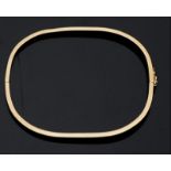 Pulsera rígida en oro amarillo de 18 k.   Precio de salida: 170 EUR