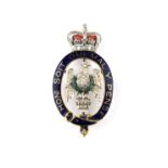 Sweetheart Brooches: The 1st Royal Dragoon Guards, composed from yellow and white metals,