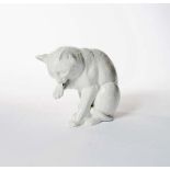 Reserve: 480 EUR    Cat out of Porcelain "Hoffmann Staerkefabriken",  1957, Germany, C 1