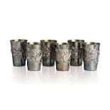 A SET OF SIX EXPORT SILVER WINE CUPS
China, Qing dynasty. Height 8.5 cm.
Each cup is applied with