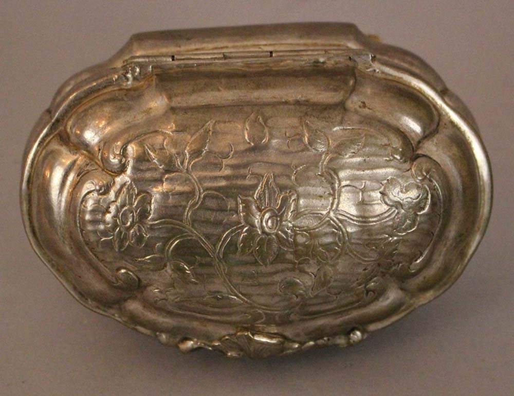 German baroque sugar box, oval shaped form on four floral shaped feet, stepped lid with decorated - Image 2 of 3
