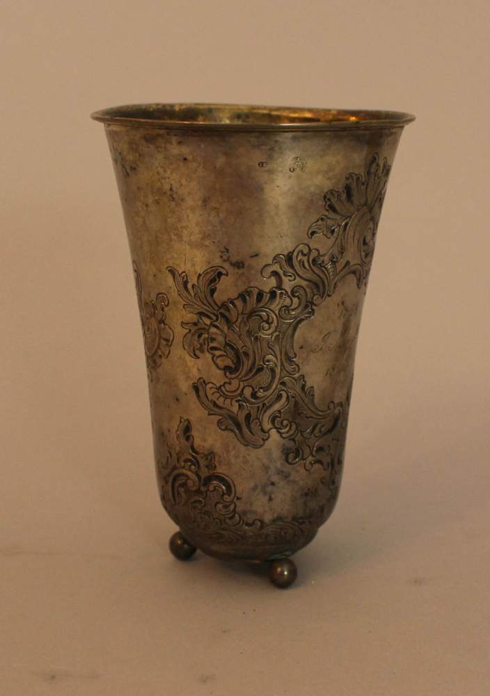 Vienna silver baker date 1851/1852 with some monogrammes in engraved Rococo style cartouches and - Image 3 of 3