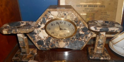 A Three Piece Art Deco Variegated Marble Clock Garniture. - Image 2 of 3