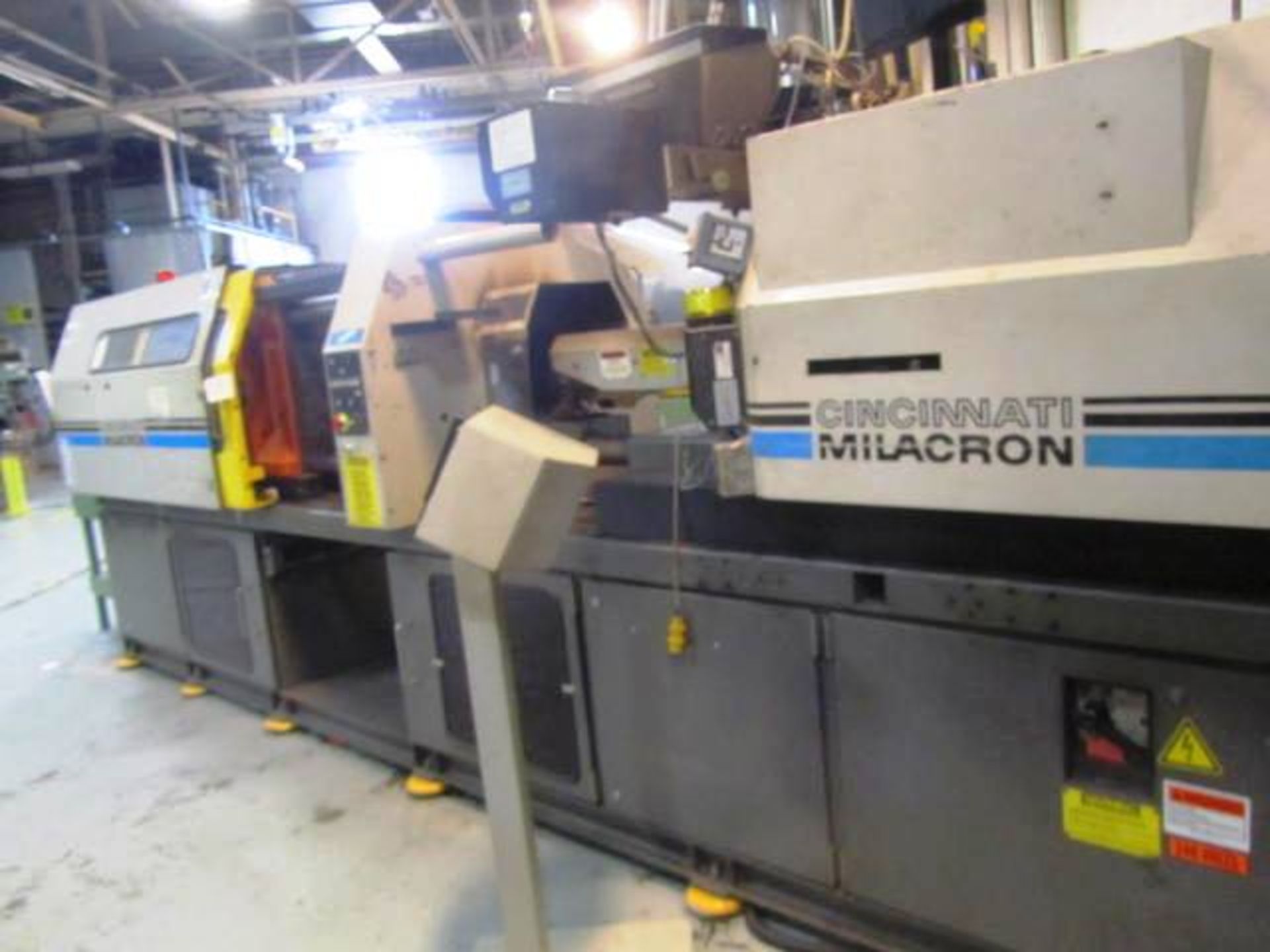 Cincinnati Milacron Model ACT150C-226 150 Ton CNC Horizontal Plastic Injection Molding Machine - Image 2 of 4