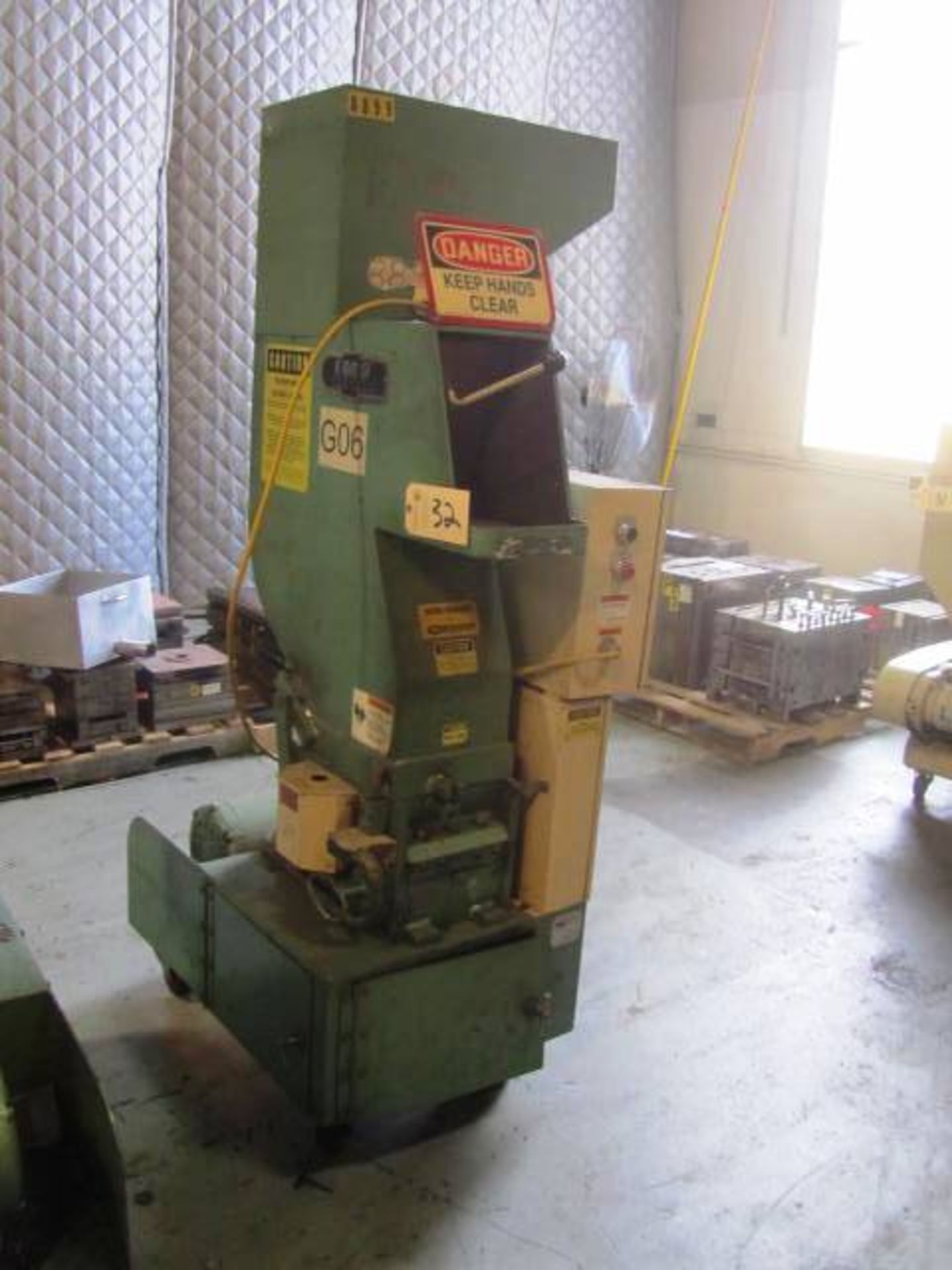 IMS Model LP-86 Granulator with Approx 8'' x 8'' x 12'' Opening