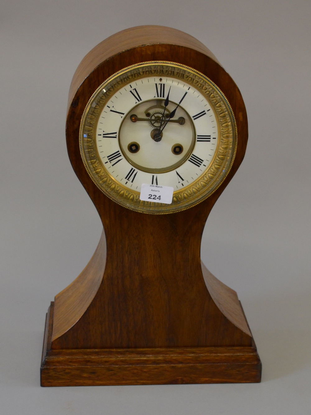 Clocks: Early 20th Century walnut cased