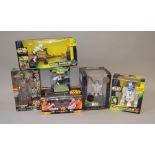 6 Star Wars figures/ dioramas etc.