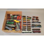 OO Gauge. Unboxed 4-wheel coaches, wagons & box vans. 80+ Hornby, Tri-ang, etc Overall F/G Few