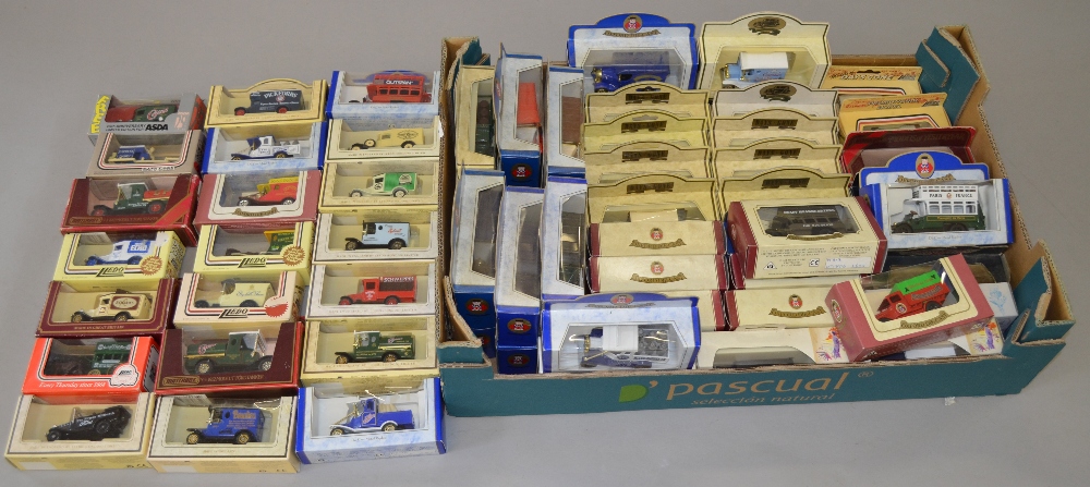 Large mixed lot of diecast including Lledo, Oxford, - Image 5 of 5