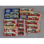 18 Trackside models, boxed. Includes Corgi and Lledo examples.