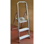 POLICE > Metal step-ladder [NO RESERVE] [VAT ON HAMMER PRICE]