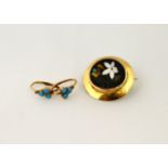 A Victorian Pietra Dura brooch in yellow metal mount approx 23mm diameter, some damage,