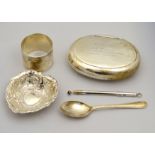 A quantity of silver to include a tobacco box with squeeze mechanism H/M Chester 1905,