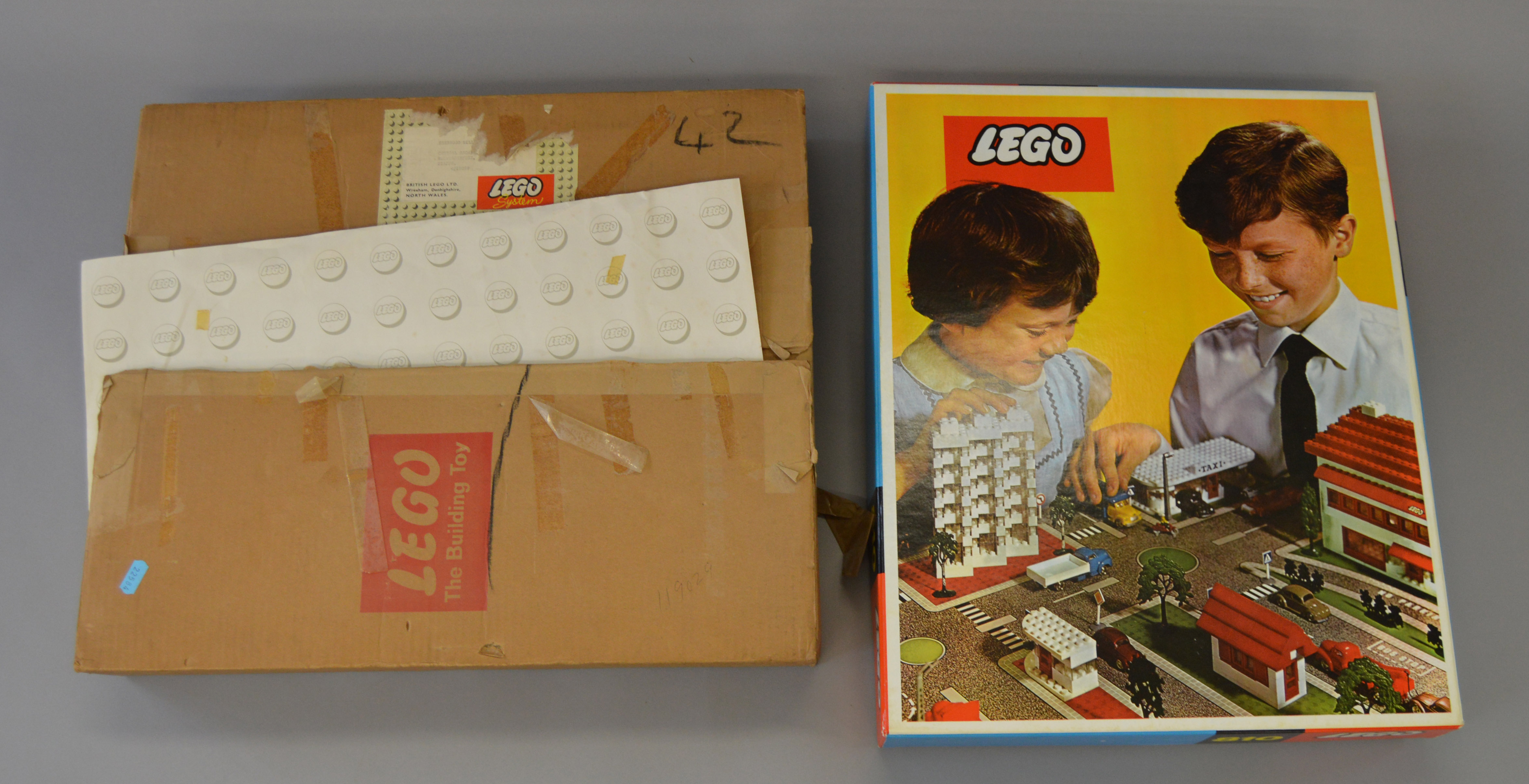 Lego 810 Town Plan set in British box, - Image 2 of 2