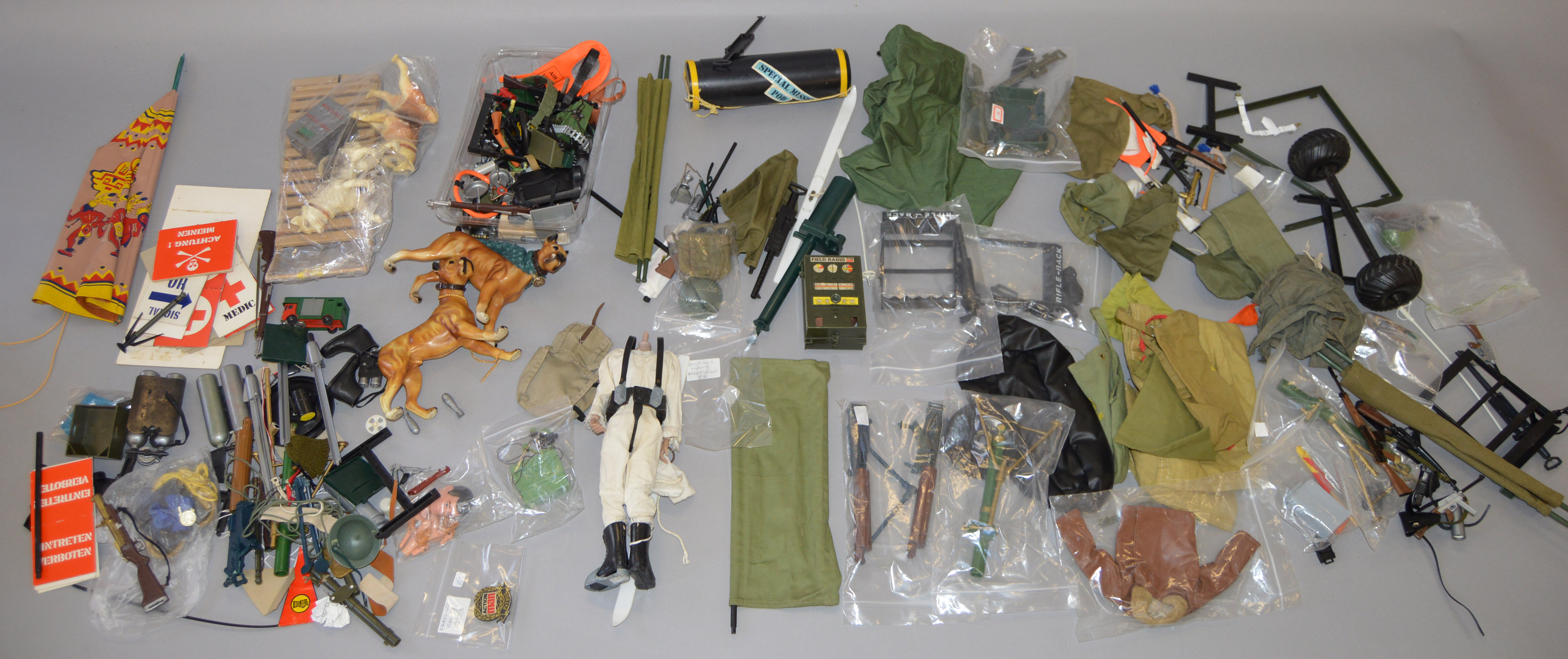 Very good quantity of Palitoy Action Man accessories,