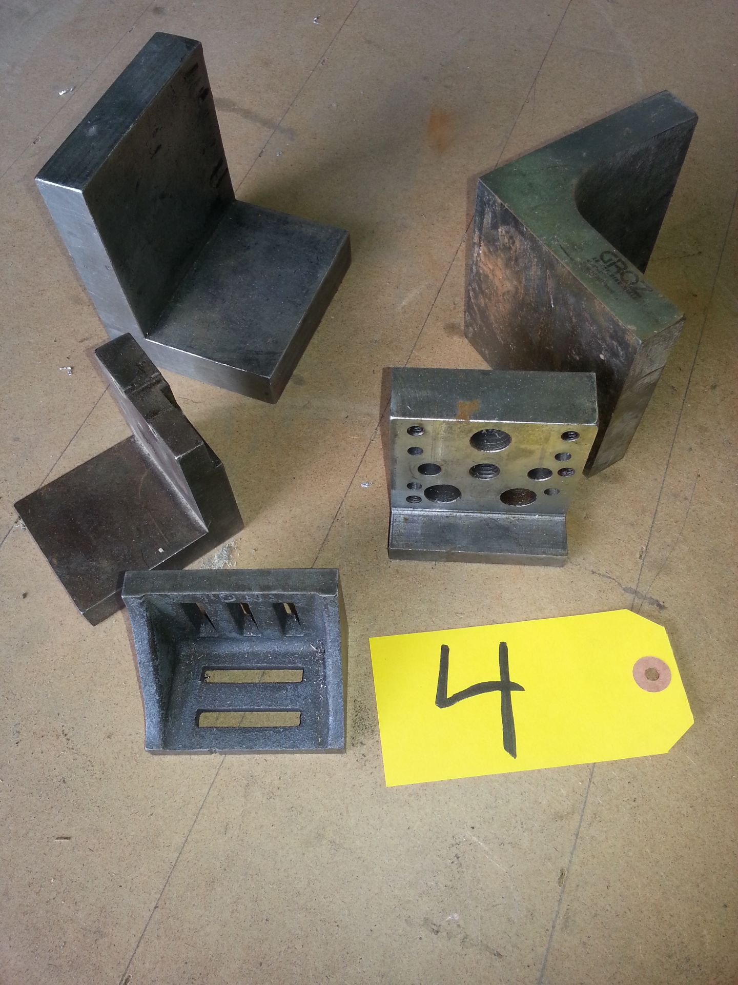 Lot of Assorted Angle Plate