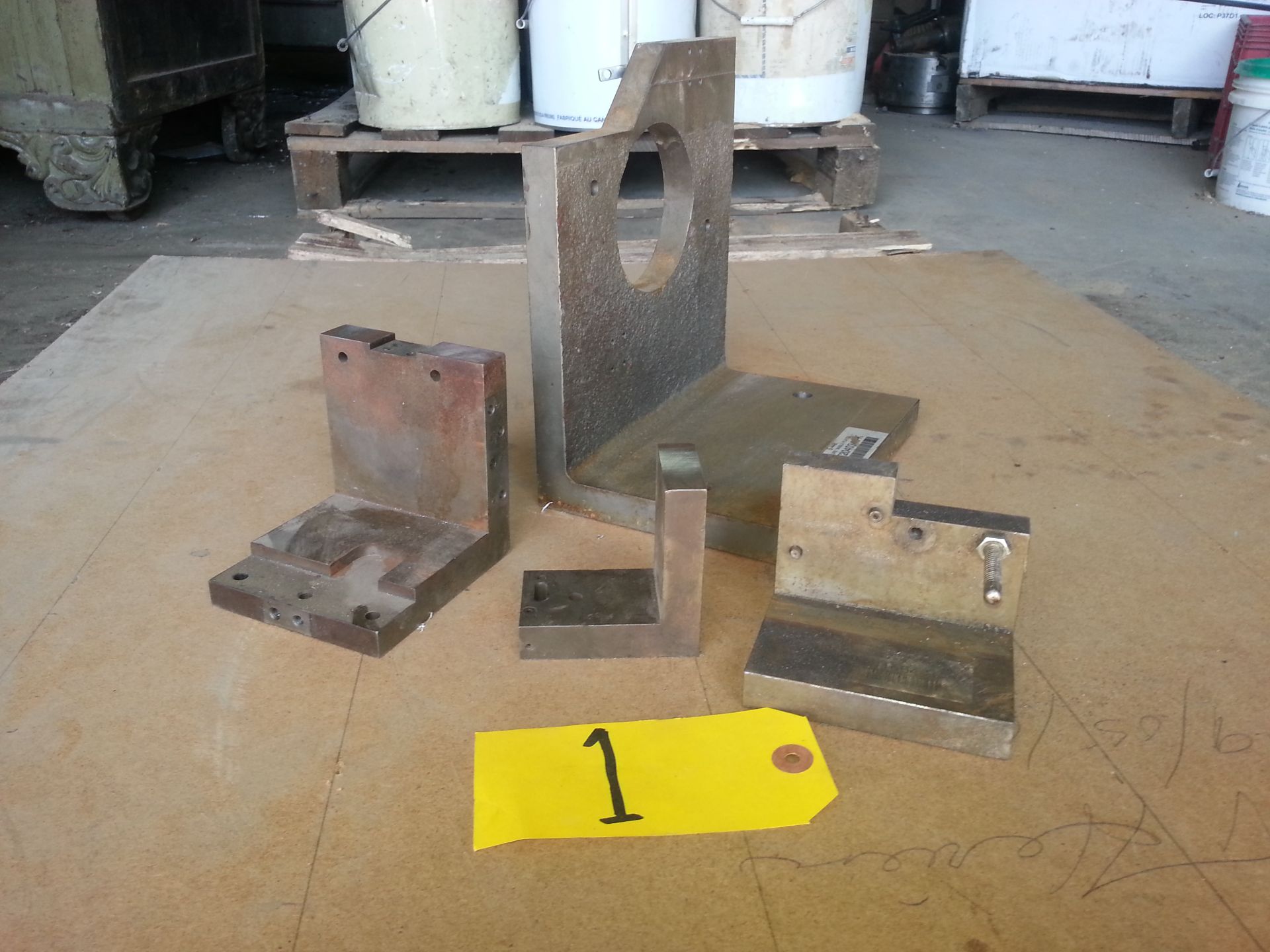 Lot of Assorted Angle Plate