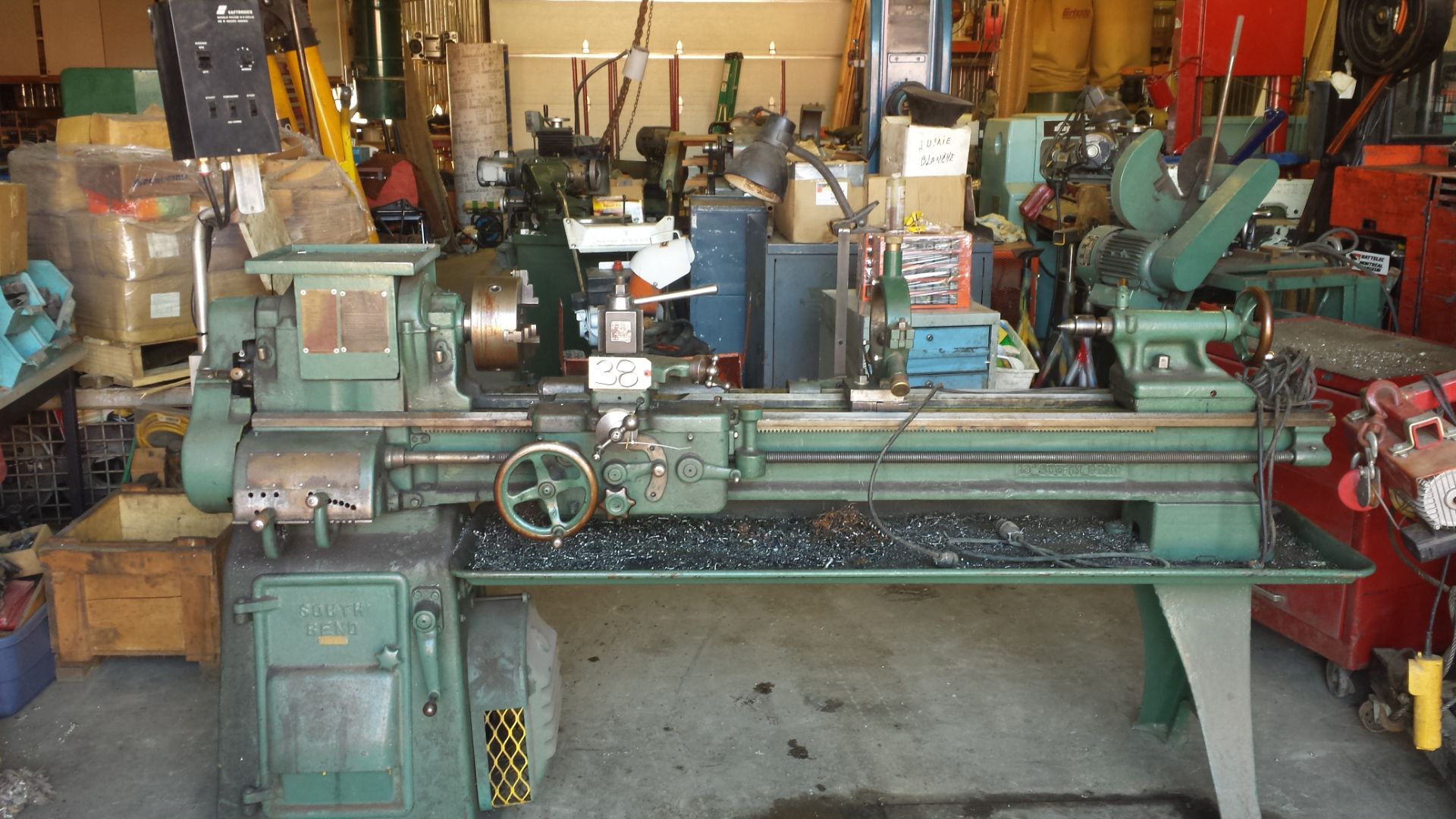 Lathe 13-60  with Variable Speed comes with 3 chucks and tooling