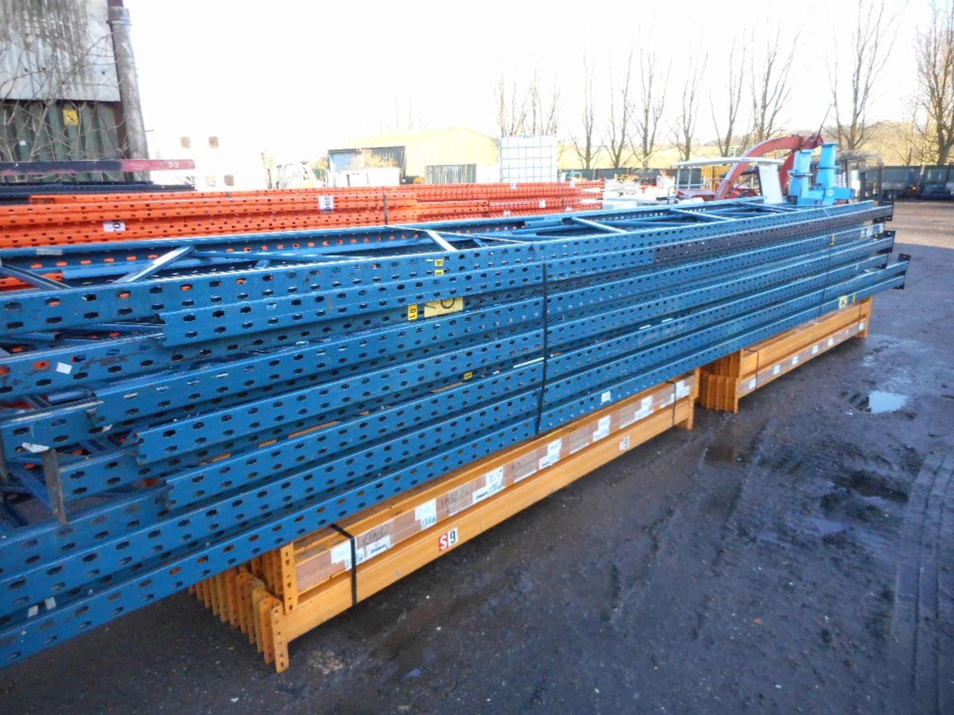 Blue pallet racking to include beams (12no. uprights and 80no. beams). - Image 2 of 3