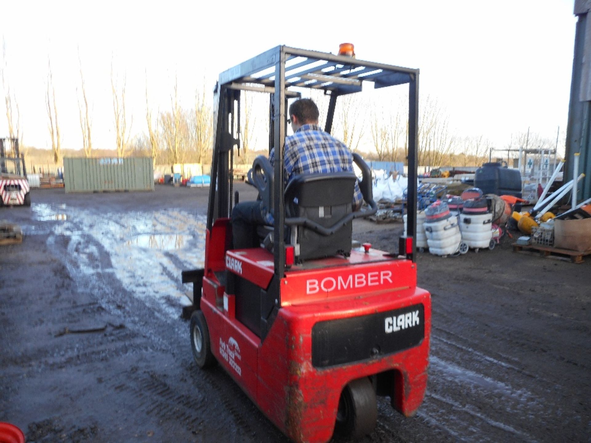 Clark CTM 16SX battery forklift year 2000 build. - Image 5 of 13