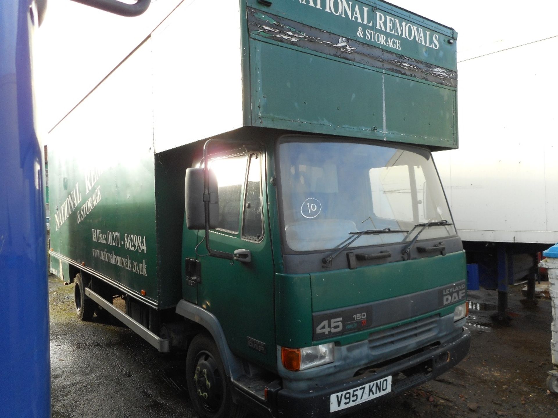 DAF 45 7500kg rated removal lorry year 1999  approx reg:V957 KNO. - Image 4 of 10