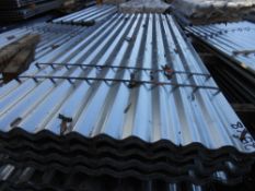 Pack of 25no. 8ft galvanised corrugated roof sheets. 82cm wide