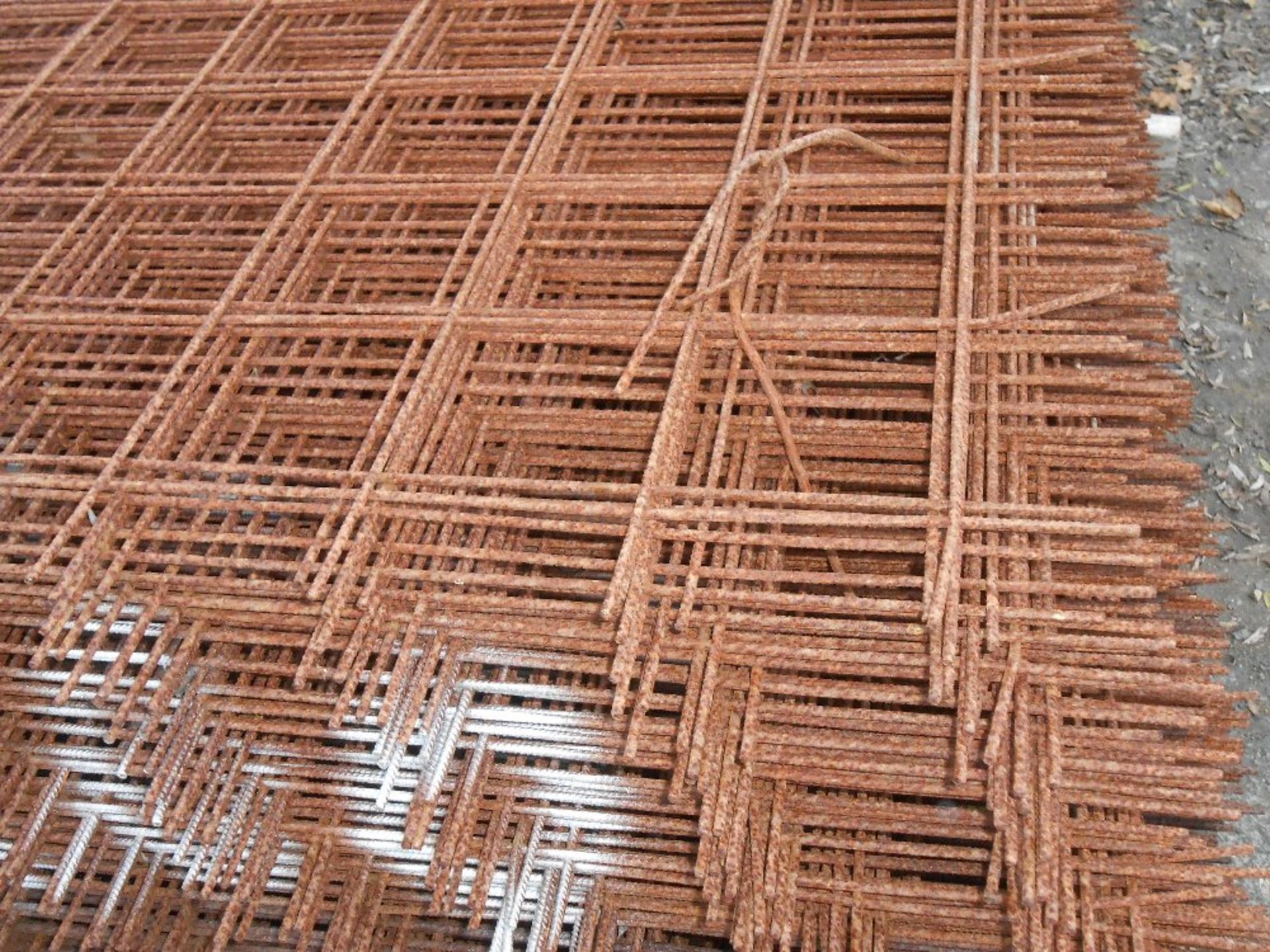 100no. (2 Packs of 50no.) 1200 x 2400mm concrete reinforcing mesh sheets 150mm squares 5mm thick. - Image 3 of 3