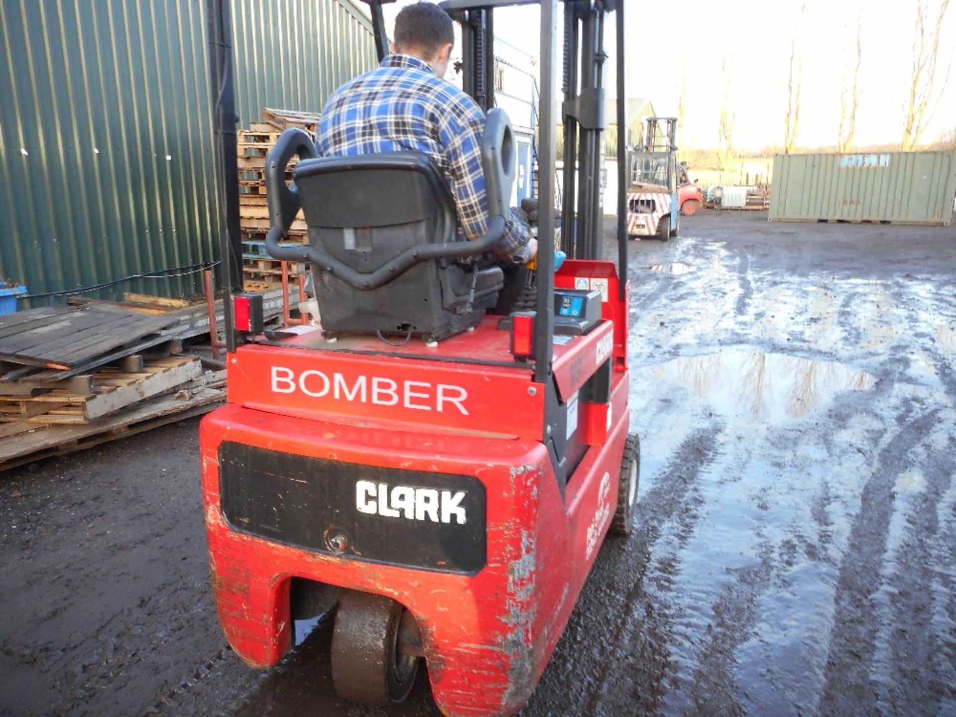 Clark CTM 16SX battery forklift year 2000 build. - Image 9 of 13