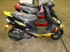 Sprint Sport 50cc scooter black and yellow SN: 2825 unregistered c/w keys