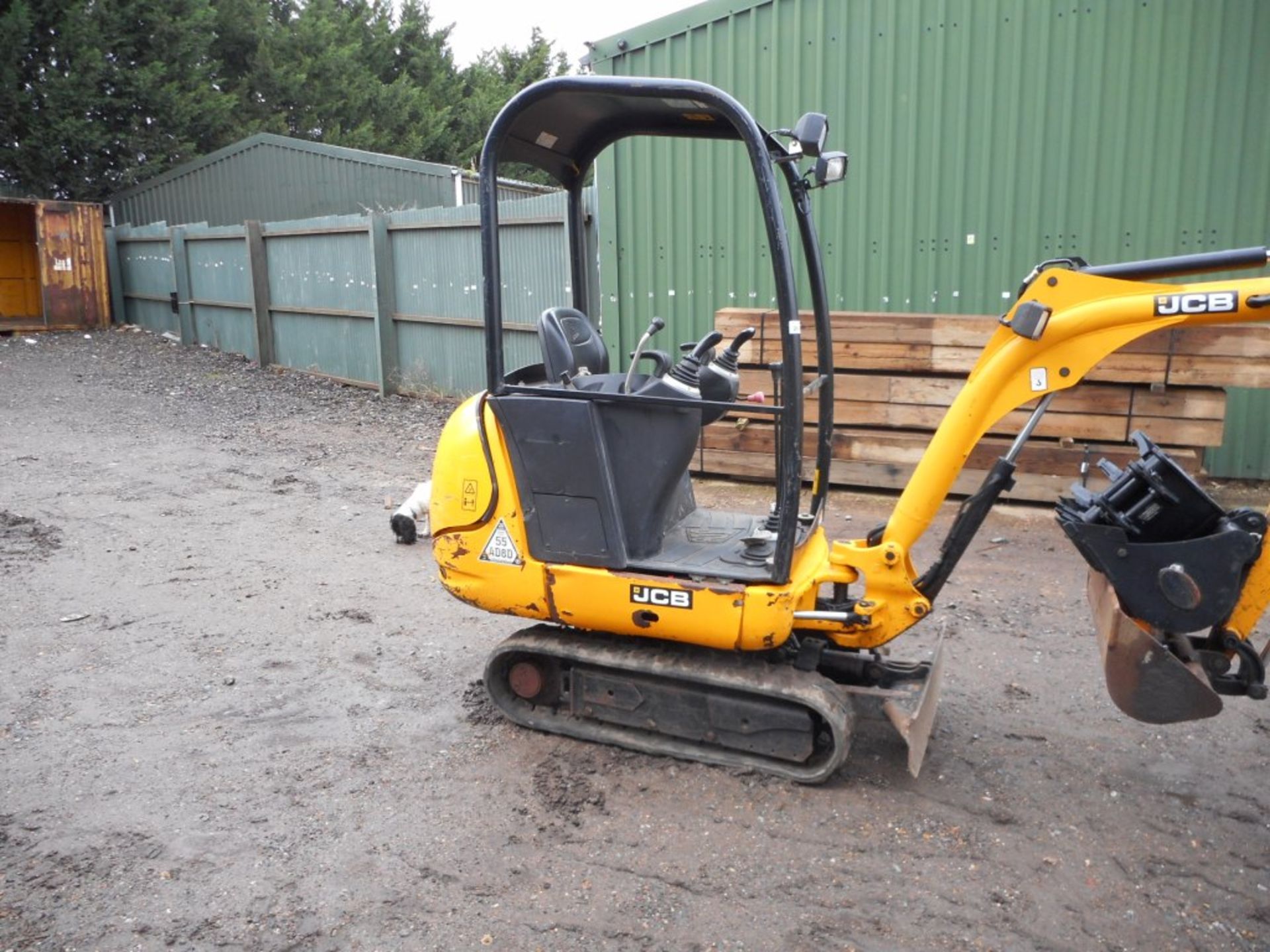 JCB 801-4 mini digger c/w 3no. buckets yr2011 build 1200 recorded hours. - Image 12 of 17