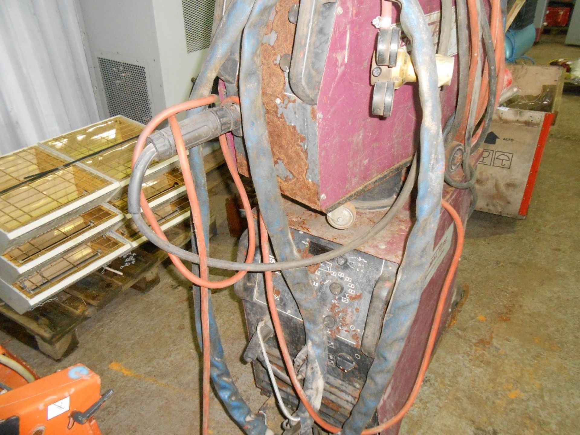 Thermal arc mig welder and Hobart Beta Mig 320 mig welder. - Image 2 of 4