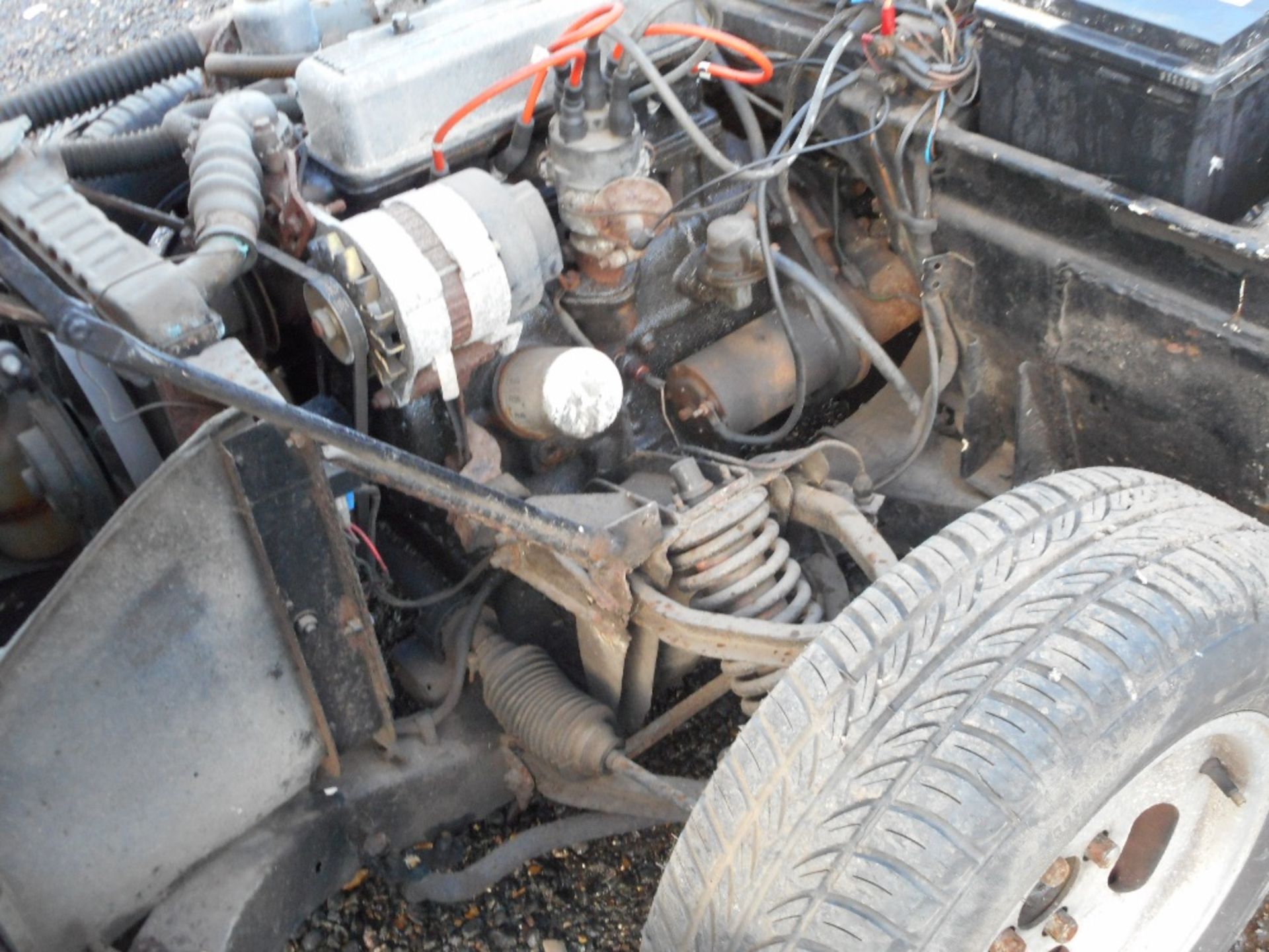 Triumph Spitfire soft top car for restoration. Also includes hard top as shown. - Image 10 of 11