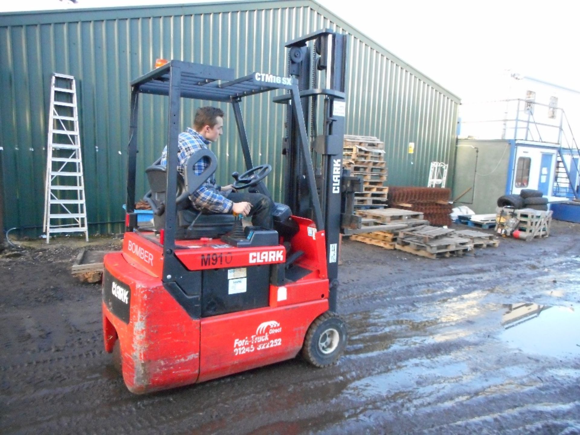 Clark CTM 16SX battery forklift year 2000 build.