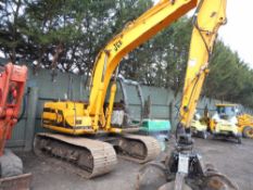 JCB JS130 tracked excavator c/w 5-tine grab yr2001.